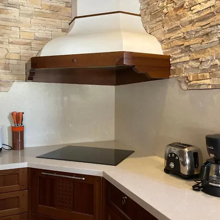 Ingrid. Piscina Exterior. Villa *