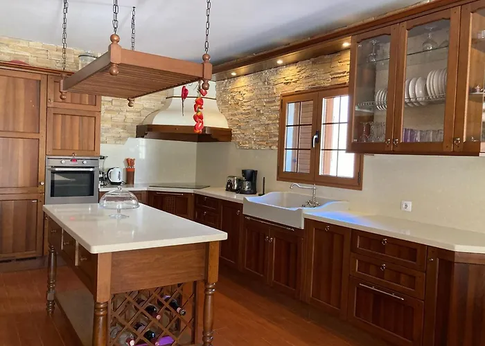 Ingrid. Piscina Exterior. Villa