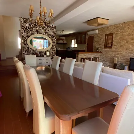 Villa Ingrid. Piscina Exterior. *