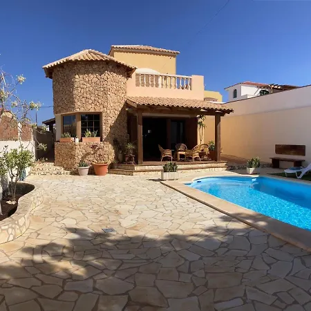 Villa Ingrid. Piscina Exterior.