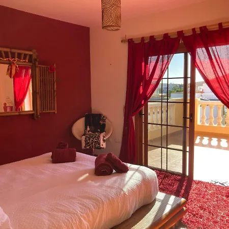 Ingrid. Piscina Exterior. * Λας Πλάγιας