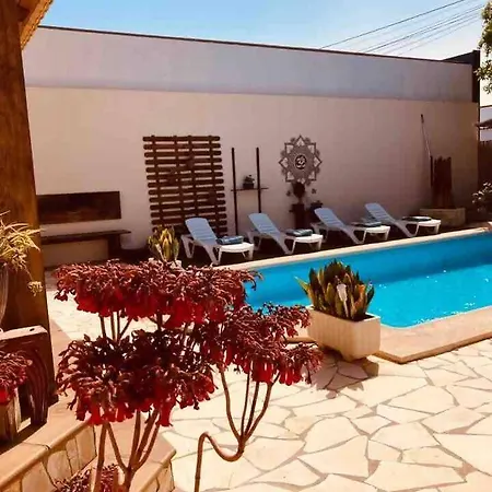 Villa Ingrid. Piscina Exterior. *